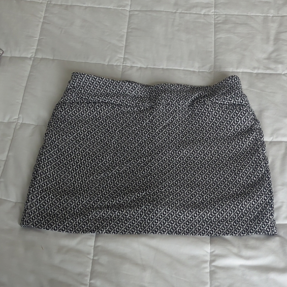 Attyre 2 Pocket Skort/ Golf Skirt, Size 10